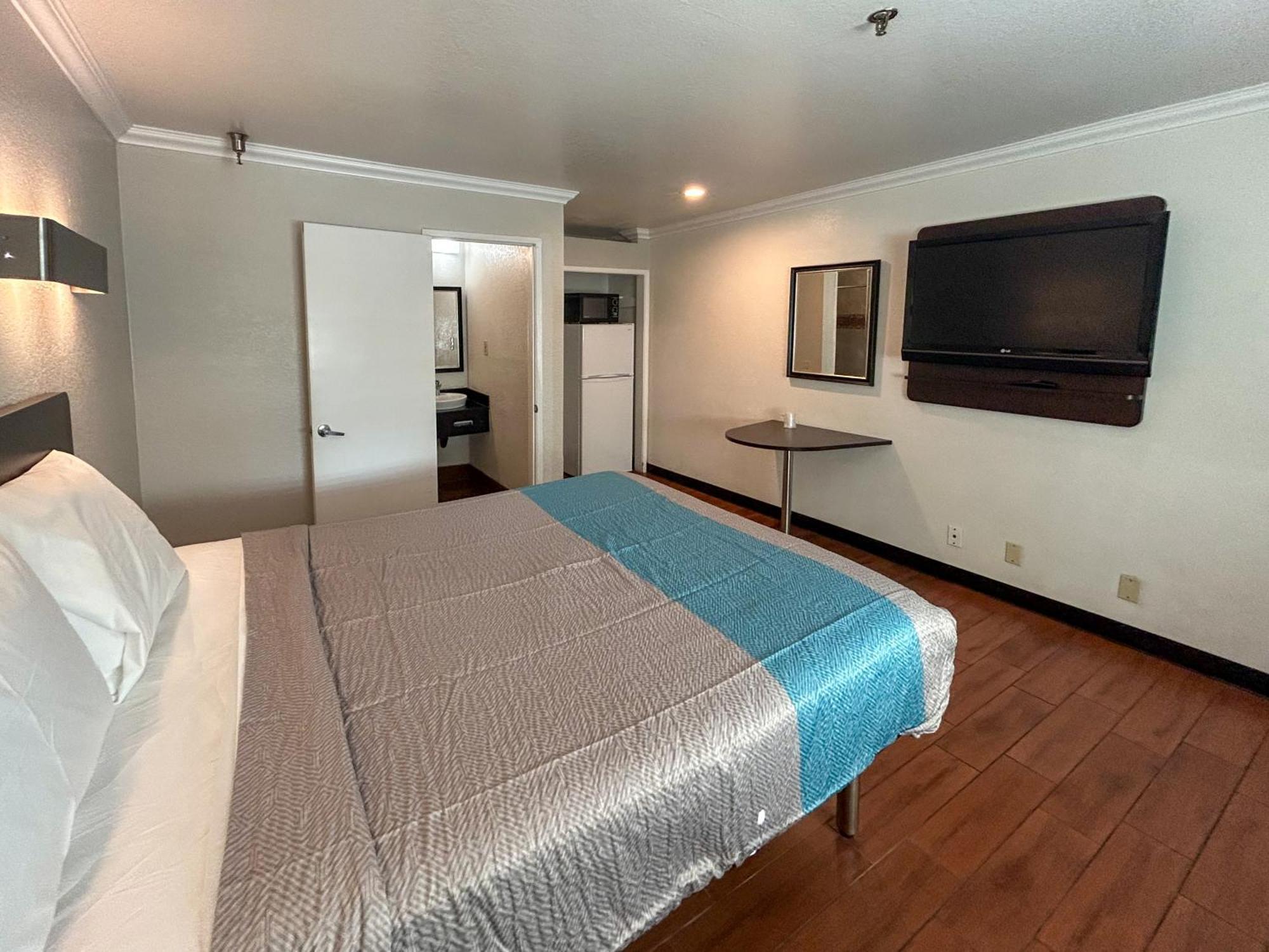 Motel 6-Ontario, CA - Convention Center - Airport Esterno foto