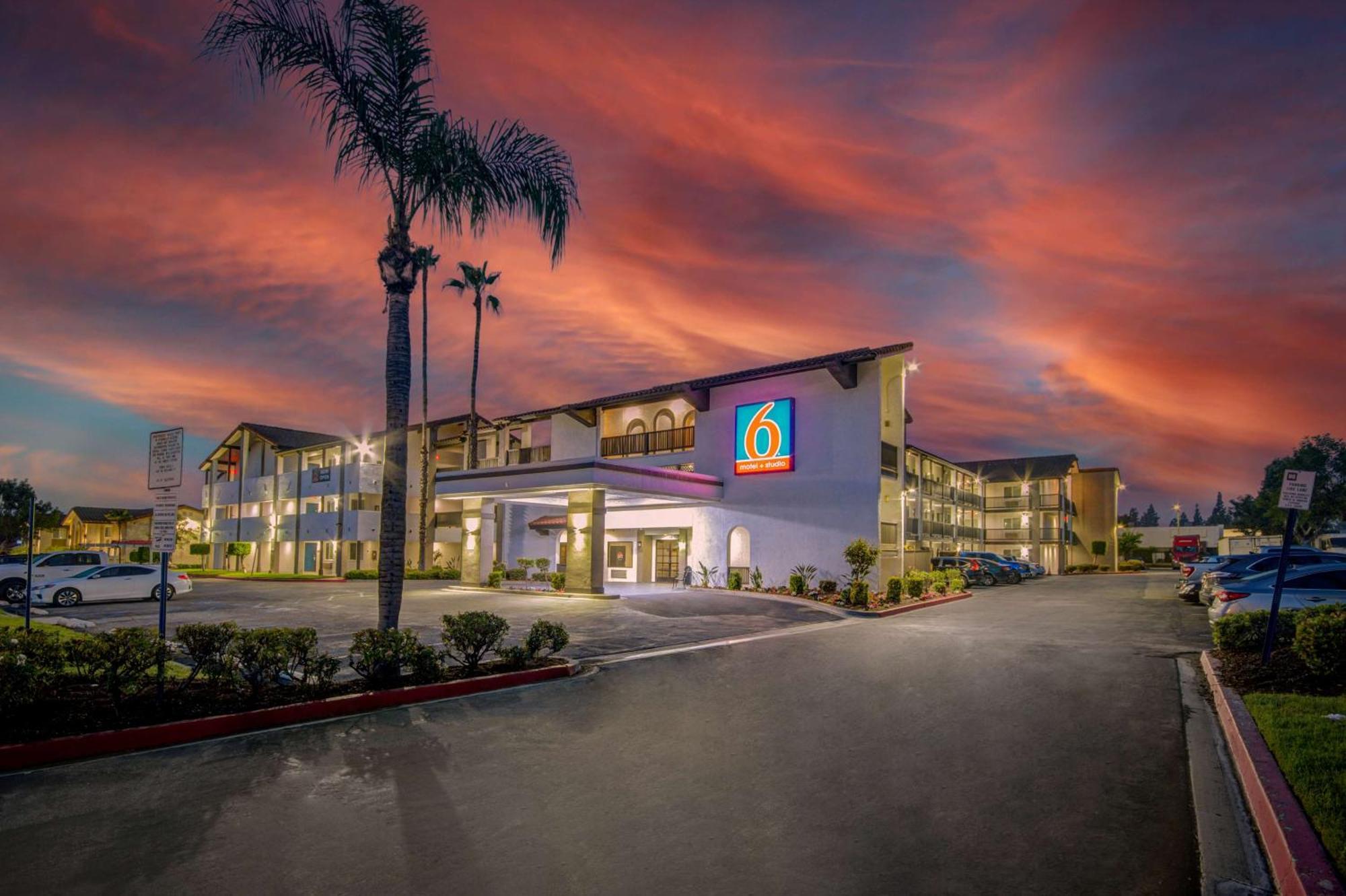 Motel 6-Ontario, CA - Convention Center - Airport Esterno foto
