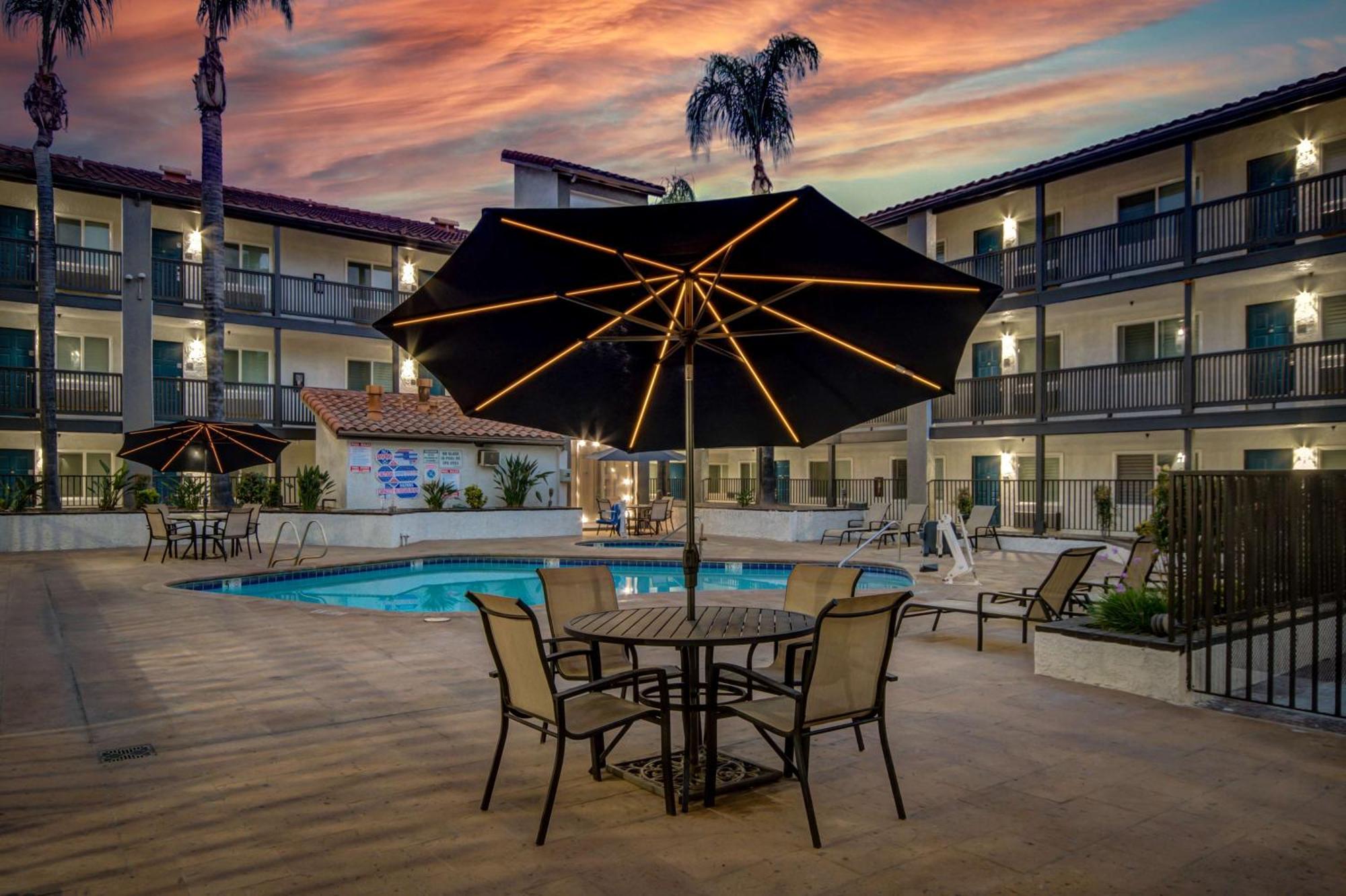 Motel 6-Ontario, CA - Convention Center - Airport Esterno foto